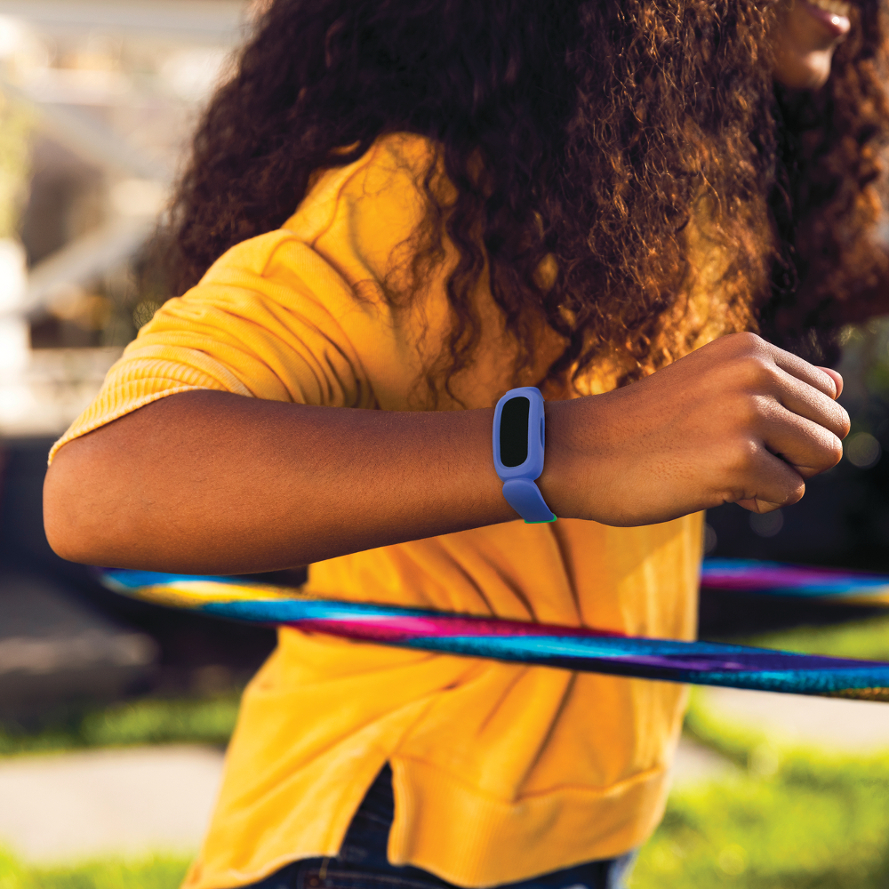 Dětský fitness náramek Fitbit Ace 3 Cosmic Blue/Astro Green - inSPORTline
