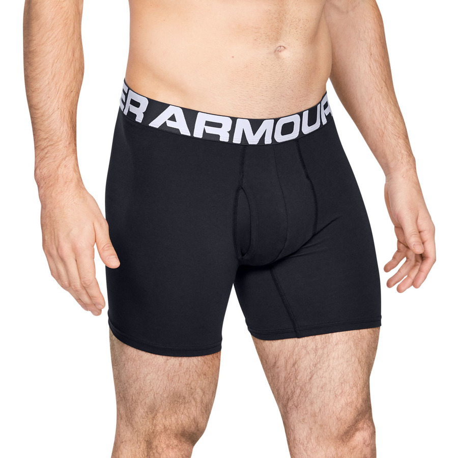 Pánské boxerky Under Armour Charged Cotton 6in 3 Pack  Mod Gray Medium Heather  S.

Při výrobě byla použita Charged Cotton neboli funkční bavlna, která rychle schne a je příjemná na tělo.


	Moisture Transport System zajišťuje vysokou absorpci potu
	přiléhavý fitted střih
	maximálně prodyšný materiál
	speciálně umístěné švy
	Charged Cotton - funkční bavlna, která rychle schne a je příjemná na tělo
	měkký a pružný pás pro pohodlné usazení
	stylový minimalistický design 
	4-Way Stretch technologie umožňuje větší flexibilitu v jakémkoli směru
	materiál: 57% bavlna, 38% polyester, 5% elastan
	v balení po třech kusech