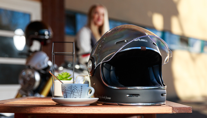 Helme für Cafe Racer