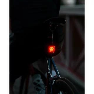 Lampka rowerowa USB tylne światło migające KNOG Blinder Skull