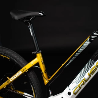 Damski elektryczny rower crossowy Crussis OLI Cross Low 8.8-M 28"