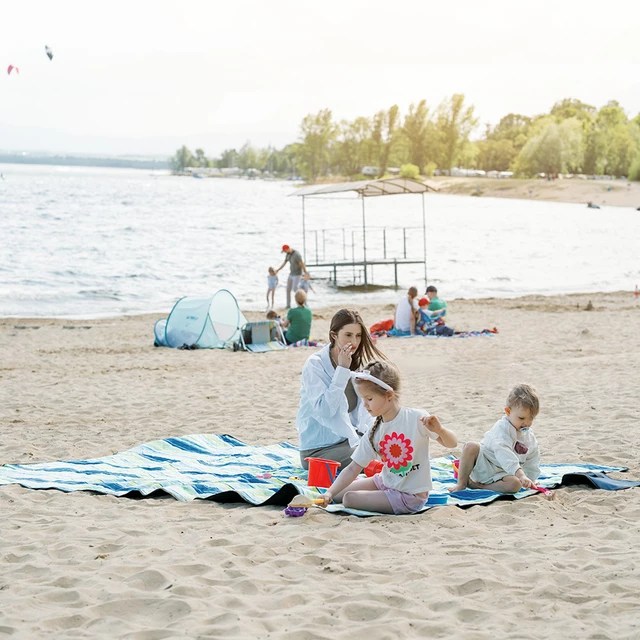 Koc piknikowy mata plażowa inSPORTline Livetino 300x200 cm