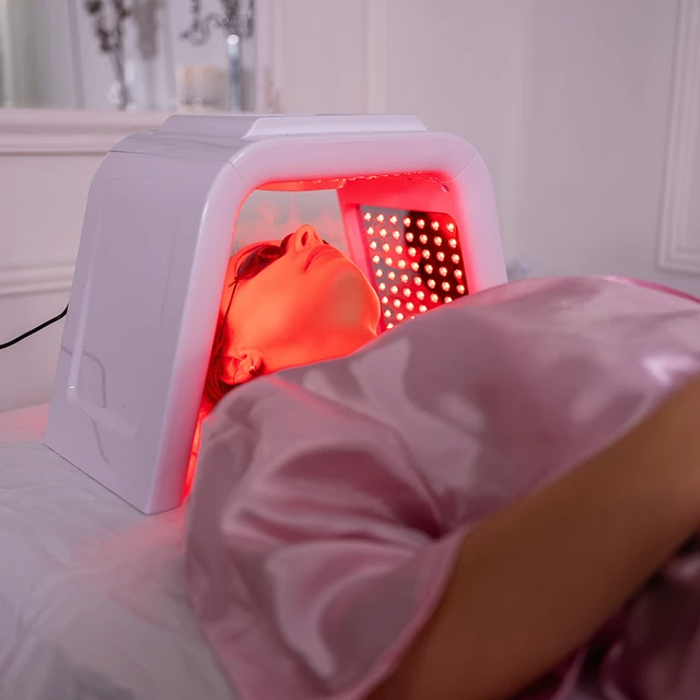 Lampa LED do twarzy do terapii światłem inSPORTline Coladome 900