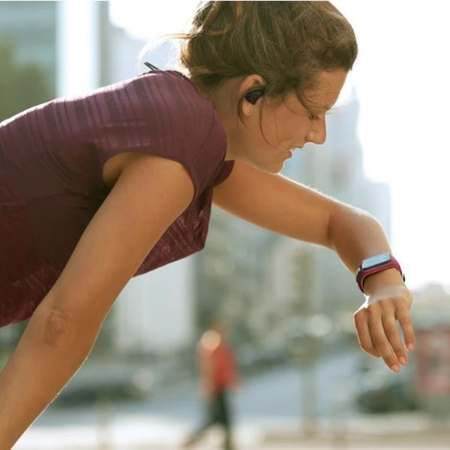 TomTom Sporttester Runner 3 Cardio + Music + Bluetooth-Kopfhörer